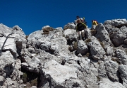 70 in balia del forte vento durante la discesa